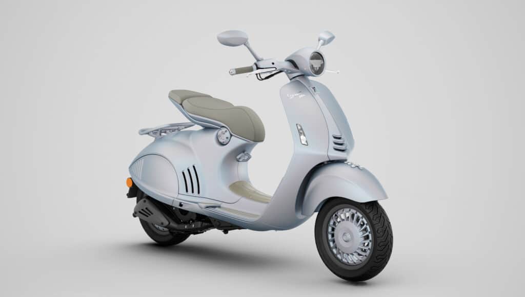 Rendering 3D di prodotto: Vespa Snake bianca